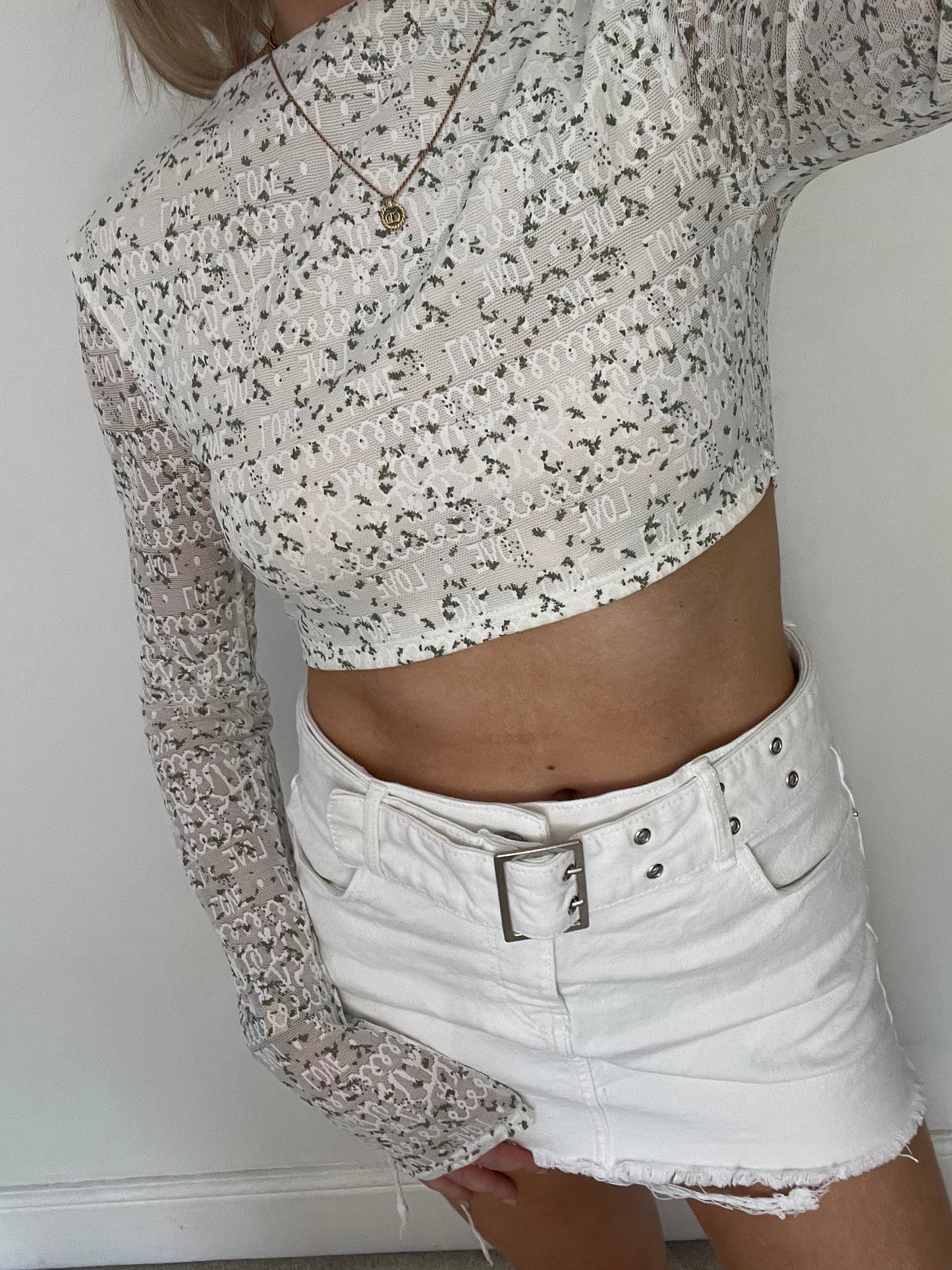 The 'Love' Ivy Top